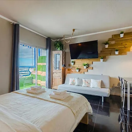 Elegant Beachfront With Balcony & Ocean View In Playa Paraiso Apartament Costa Adeje (Tenerife)