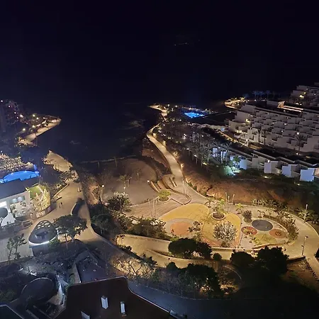 Apartament Elegant Beachfront With Balcony & Ocean View In Playa Paraiso Costa Adeje (Tenerife)