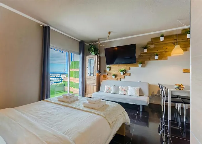 Elegant Beachfront With Balcony & Ocean View In Playa Paraiso Apartament Costa Adeje (Tenerife)