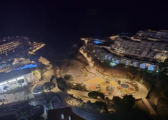 Apartament Elegant Beachfront With Balcony & Ocean View In Playa Paraiso Costa Adeje (Tenerife)